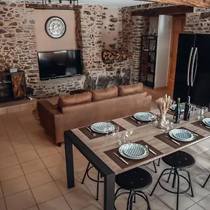 Maison Quartier Medieval Au Pied Du Chateau Ferienhaus