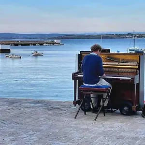 Appartement Petit Les Pieds Dans L'eau, Douarnenez